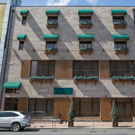 Armenian Inn エレバン エクステリア 写真