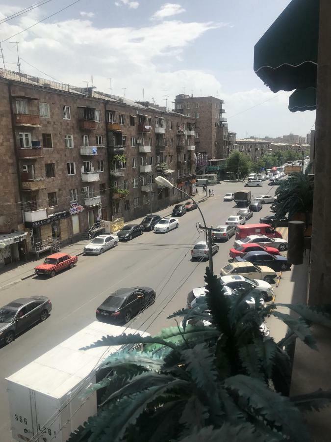 Armenian Inn エレバン エクステリア 写真