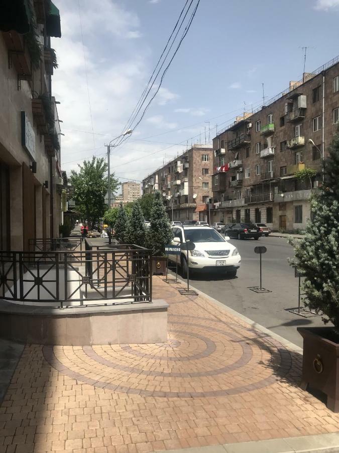 Armenian Inn エレバン エクステリア 写真