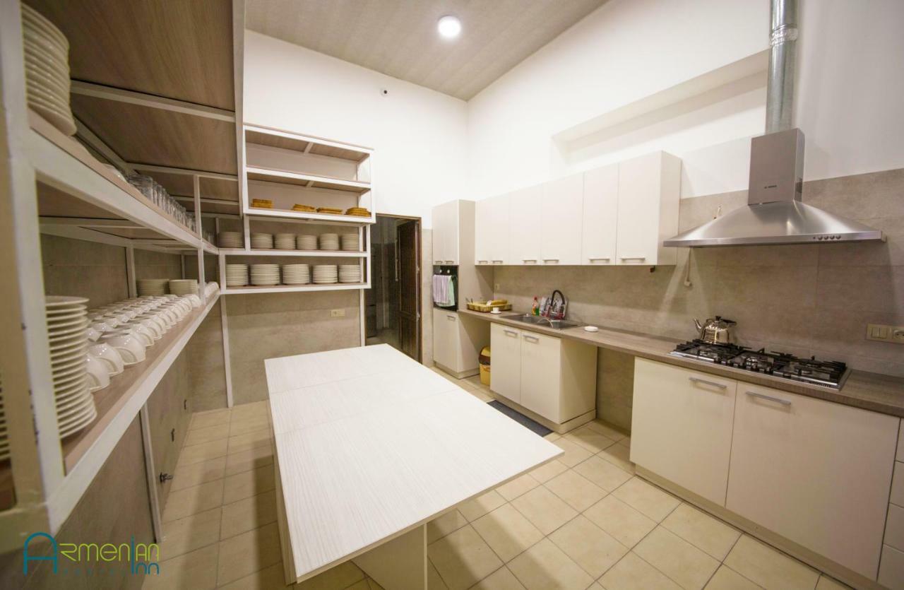 Armenian Inn エレバン エクステリア 写真