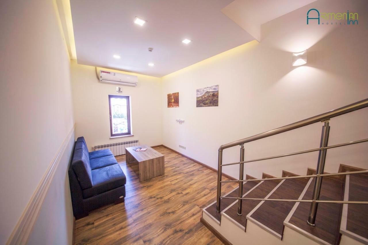 Armenian Inn エレバン エクステリア 写真